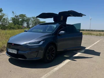 Авто Tesla Model X 2022 № 8051017