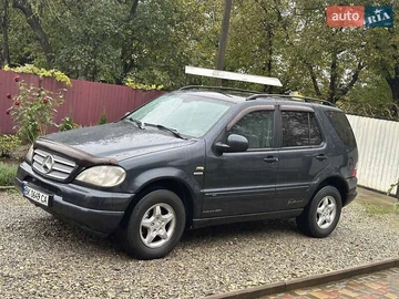 Авто Mercedes M-Class 2001 № 8051043