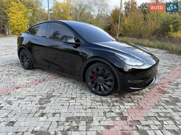 Авто Tesla Model Y 2024 № 8051273