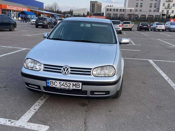 Авто Volkswagen Golf 2000 № 8051447