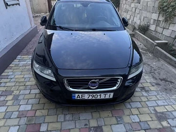 Авто Volvo V50 2011 № 8051513