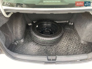 Авто Volkswagen Polo 2016 № 8051522
