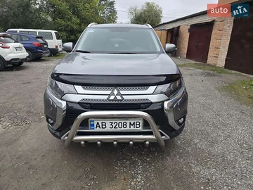 Авто Mitsubishi Outlander 2018 № 8051827