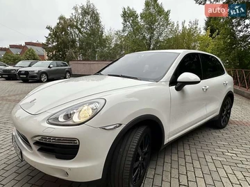 Авто Porsche Cayenne 2014 № 8051843
