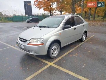 Авто Chevrolet Aveo 2004 № 8051986