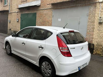 Авто Hyundai I30 2010 № 8052031