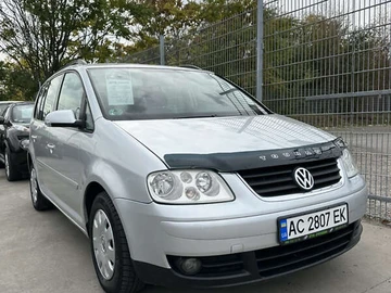 Авто Volkswagen Touran 2004 № 8052100