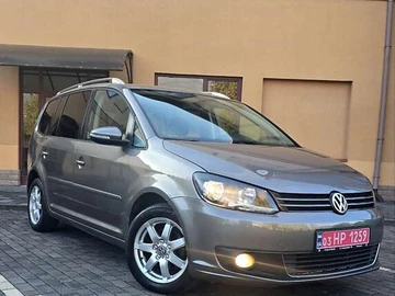Авто Volkswagen Touran 2010 № 8052260