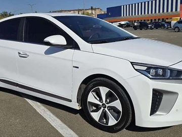 Авто Hyundai Ioniq 2017 № 8052331