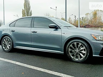 Авто Volkswagen Passat 2018 № 8052340