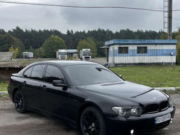 Авто BMW 7 Series 2002 № 8052727