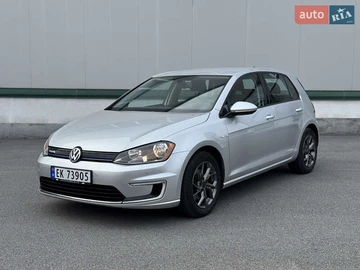 Авто Volkswagen E-Golf 2015 № 8052861