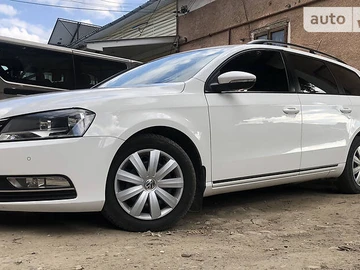 Авто Volkswagen Passat 2011 № 8052891