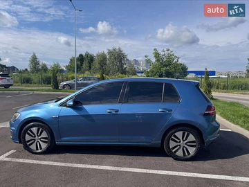 Авто Volkswagen E-Golf 2016 № 8052949
