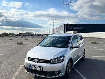 Авто Volkswagen Touran 2013 № 8052987