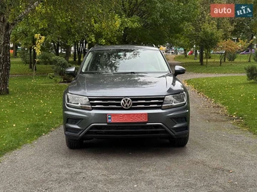 Авто Volkswagen Tiguan 2021 № 8053107