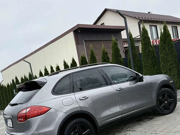 Авто Porsche Cayenne 2013 № 8053182