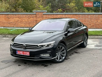 Авто Volkswagen Passat 2021 № 8053184