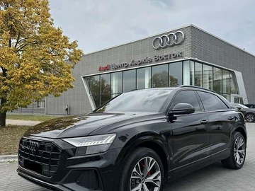 Авто Audi Q8 2021 № 8053227