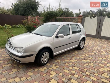 Авто Volkswagen Golf 2000 № 8053482