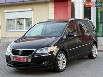 Авто Volkswagen Touran 2008 № 8053663