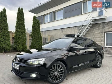 Авто Volkswagen Jetta 2013 № 8053957