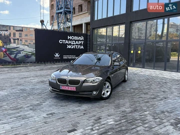 Авто BMW 5 Series 2013 № 8054004