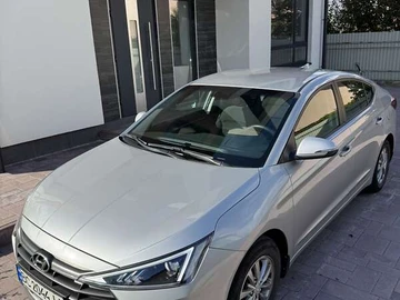 Авто Hyundai Elantra 2019 № 8054044