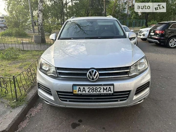 Авто Volkswagen Touareg 2010 № 8054076