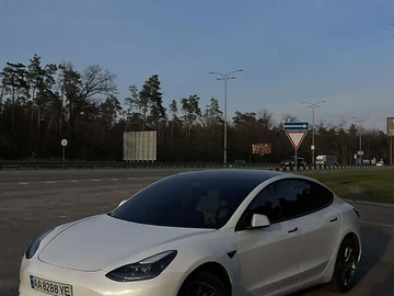 Авто Tesla Model 3 2021 № 8054082