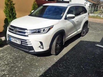 Авто Toyota Highlander 2017 № 8054113