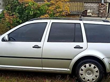 Авто Volkswagen Golf 2003 № 8054509