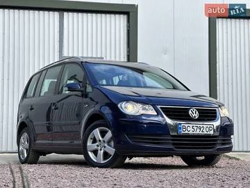 Авто Volkswagen Touran 2006 № 8054643