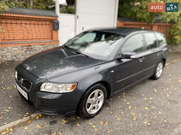 Авто Volvo V50 2009 № 8054656