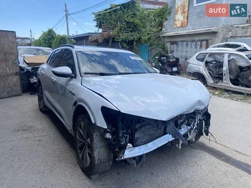 Авто Audi E-Tron 2021 № 8055049