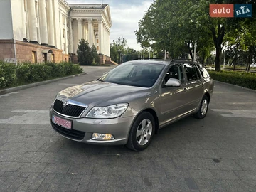 Авто Skoda Octavia 2010 № 8055189