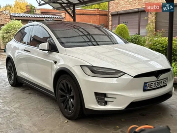 Авто Tesla Model X 2018 № 8055585