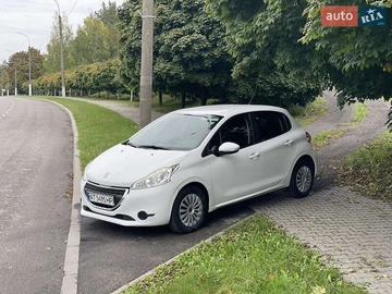 Авто Peugeot 208 2014 № 8055644