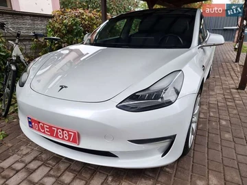 Авто Tesla Model 3 2020 № 8056008