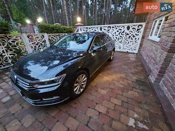 Авто Volkswagen Passat 2018 № 8057065