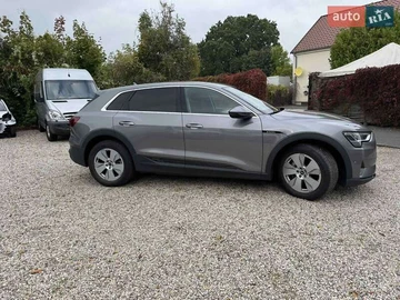 Авто Audi E-Tron 2021 № 8057084