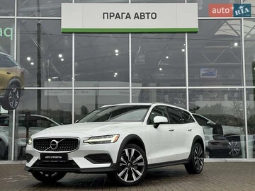 Авто Volvo V60 2020 № 8057086