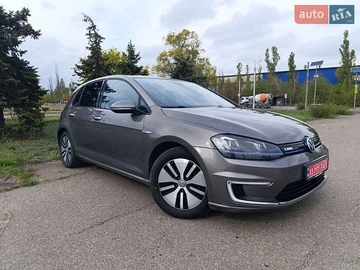 Авто Volkswagen E-Golf 2015 № 8057390