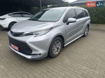 Авто Toyota Sienna 2024 № 8057674