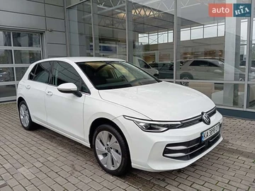 Авто Volkswagen Golf 2024 № 8058265