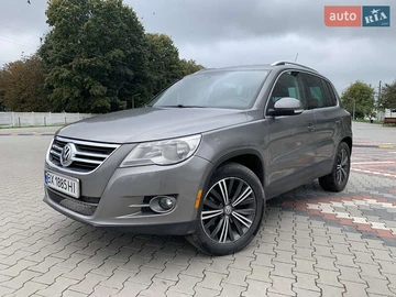Авто Volkswagen Tiguan 2010 № 8058791