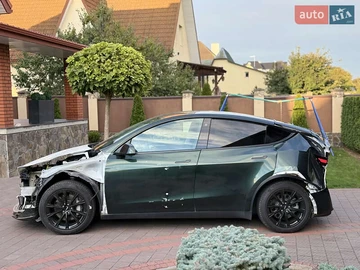 Авто Tesla Model Y 2022 № 8058827