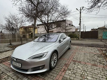 Авто Tesla Model S 2016 № 8059035