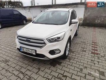 Авто Ford Kuga 2019 № 8059047