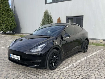 Авто Tesla Model Y 2022 № 8059074